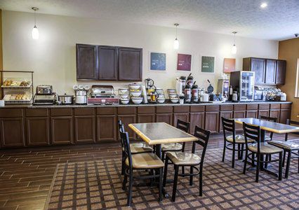 Hotel Baymont By Wyndham I-70