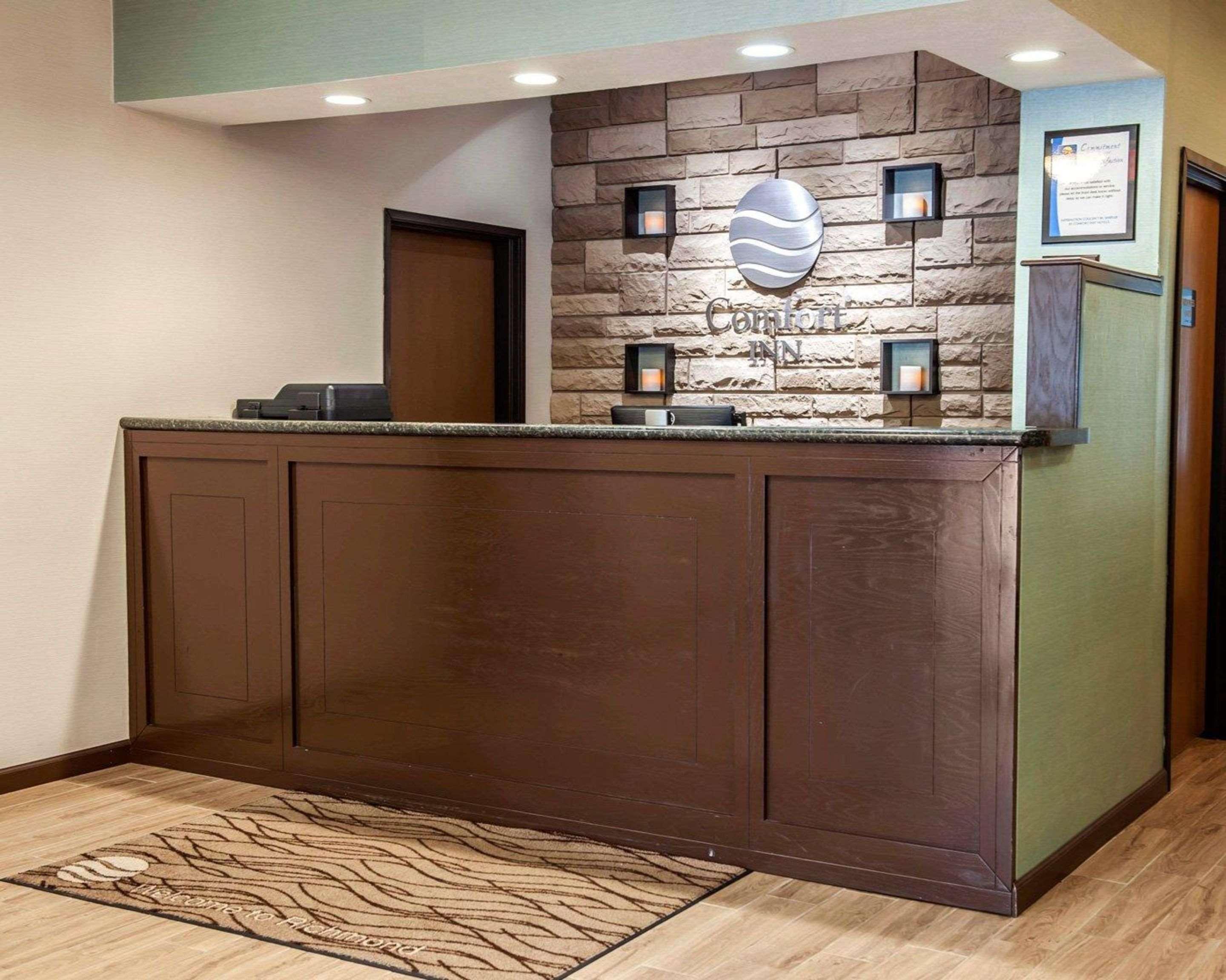 Baymont By Wyndham I-70 Hotel